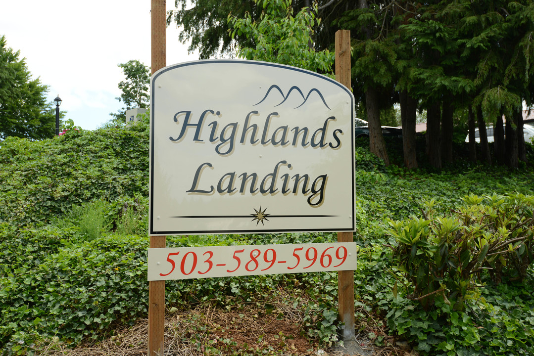 Highlands Landing in Salem, OR - Building Photo