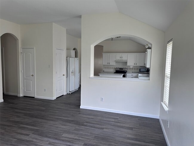 211 Brazos Gardens Dr in Richmond, TX - Building Photo - Building Photo