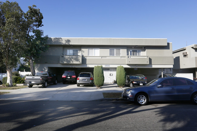 3685 Jasmine Ave in Los Angeles, CA - Foto de edificio - Building Photo