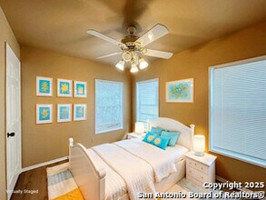 1029 Essex St in San Antonio, TX - Building Photo - Building Photo
