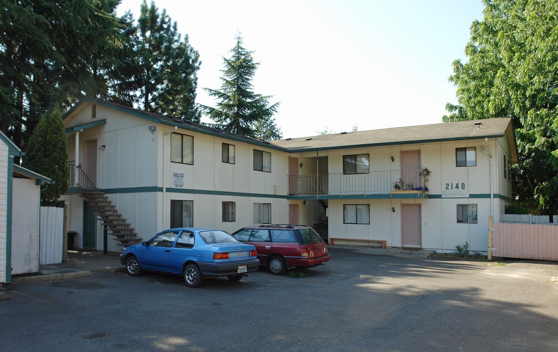 2140 Roosevelt Blvd in Eugene, OR - Building Photo