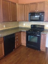 469 Tacoma Ave in Buffalo, NY - Building Photo