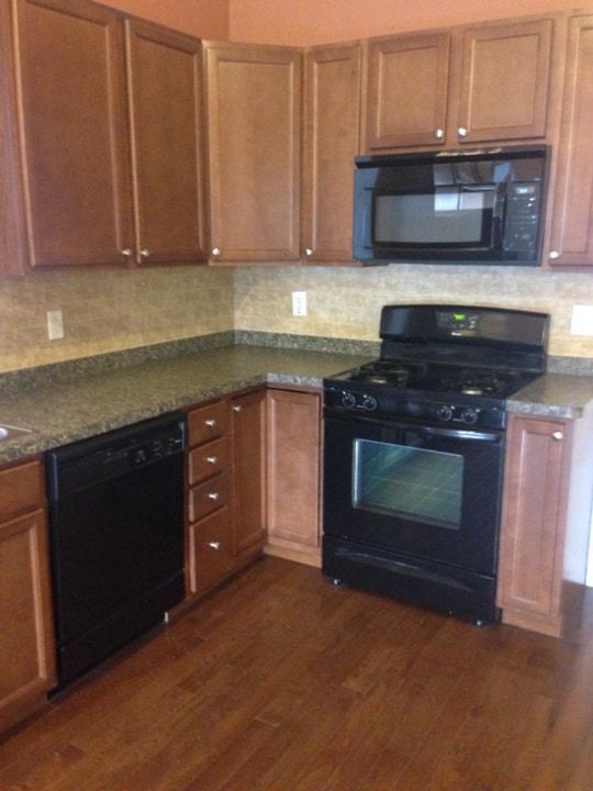 469 Tacoma Ave in Buffalo, NY - Building Photo