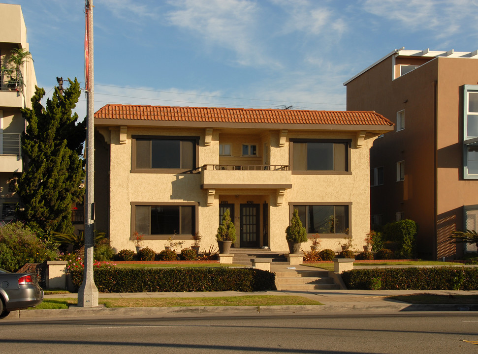 Garden House in Long Beach, CA - Foto de edificio