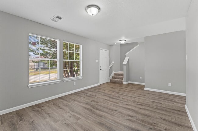 property at 1091 Verde Trails Dr