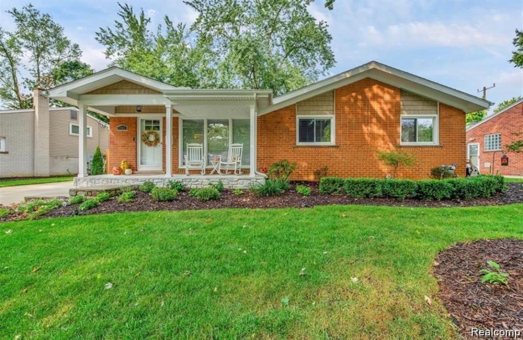 1341 Catalpa Dr in Rochester, MI - Building Photo
