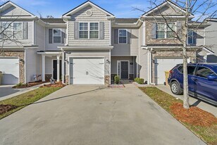 210 Kepler Lp in Richmond Hill, GA - Building Photo