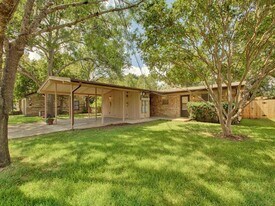 8516 Hathaway Dr in Austin, TX - Building Photo