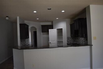 10305 Hidden Haven Dr in McKinney, TX - Building Photo - Building Photo