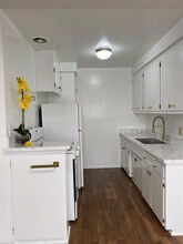911 N Harper Ave, Unit 2 in West Hollywood, CA - Building Photo - Building Photo