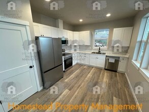 1150 Ridgewood Ave in Salem, OR - Building Photo - Building Photo