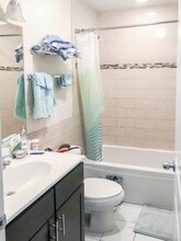 842 W Cornelia Ave, Unit 853-3S in Chicago, IL - Building Photo - Building Photo