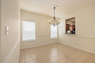 7308 Magnolia Blossom in Galveston, TX - Building Photo - Building Photo