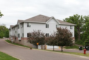 Willow River Apartments in Hudson, WI - Building Photo