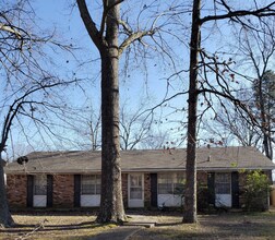 200 W 33rd Ave in Pine Bluff, AR - Building Photo - Building Photo