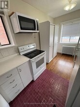 1648 Bathurst St in Toronto, ON - Building Photo - Building Photo