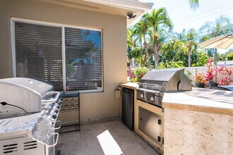1120 N 13th Ter in Hollywood, FL - Building Photo - Building Photo