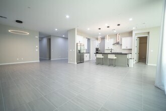 117 Brixton Ave in Henderson, NV - Building Photo - Building Photo