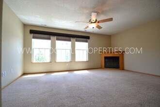 3023 SW Sharmin Ln in Ankeny, IA - Building Photo - Building Photo