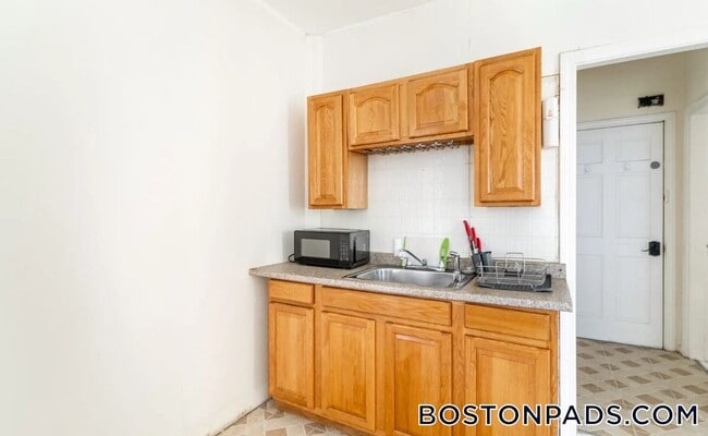 20 Howell St