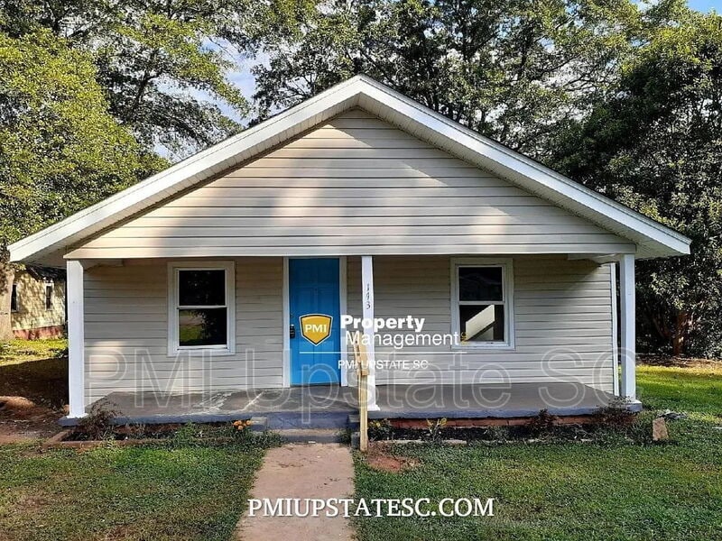 143 Forrest St in Wellford, SC - Building Photo