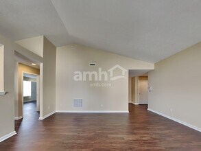 12232 Carriage Stone Dr in Fishers, IN - Building Photo - Building Photo