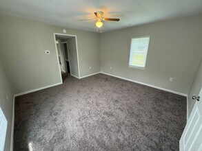 6412 Brown St in St. Joseph, MO - Building Photo - Building Photo