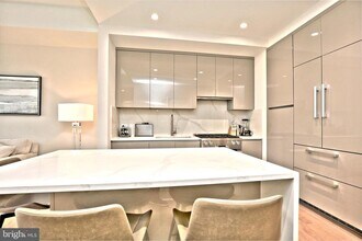 7887 Jones Branch Dr, Unit 1303 in McLean, VA - Building Photo - Building Photo