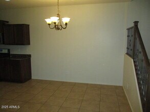3449 S Falcon Dr in Gilbert, AZ - Building Photo - Building Photo