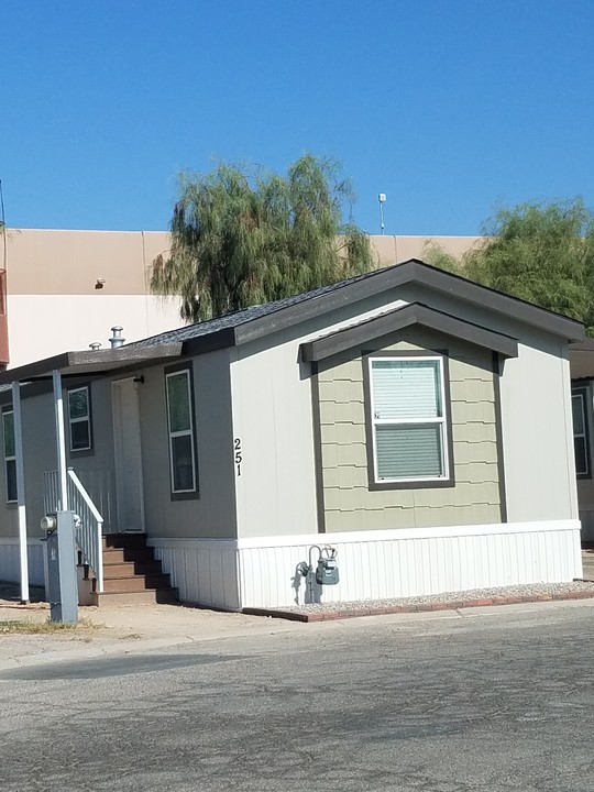 Sunset Mobile Home Park in Las Vegas, NV - Building Photo