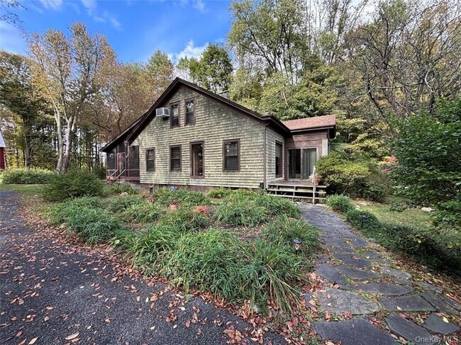 property at 123 Plains Rd