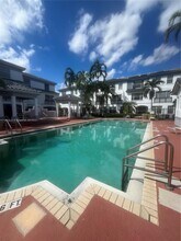 721 SW 148th Ave in Davie, FL - Building Photo - Building Photo