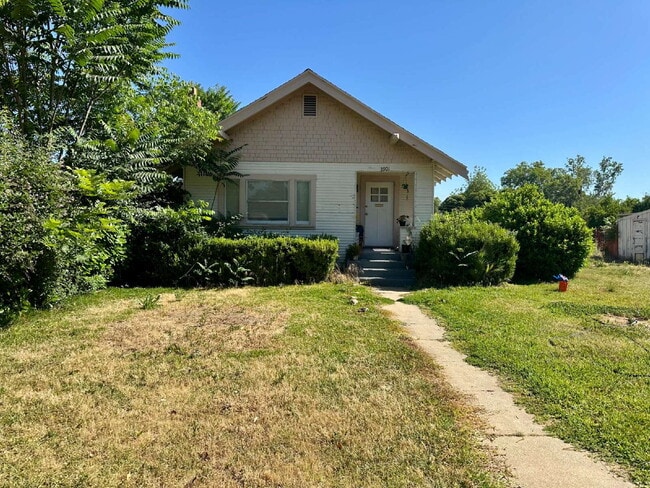 property at 3901 Y St