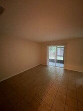 403D Banana Cay Dr in South Daytona, FL - Building Photo - Building Photo
