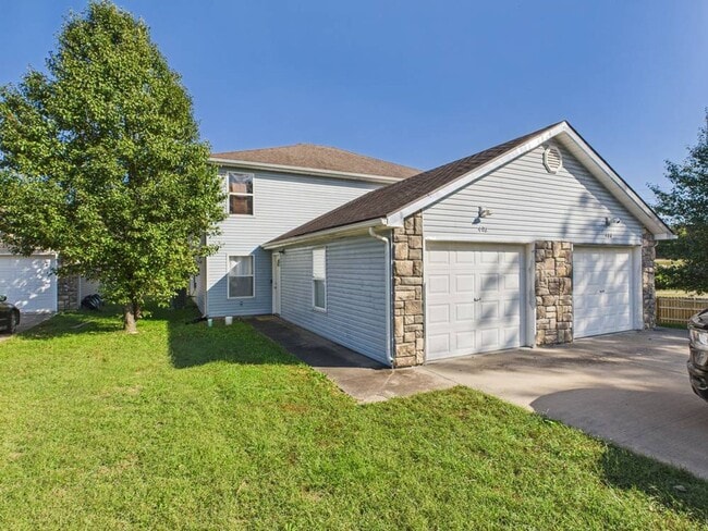property at 402 Elliott Ln