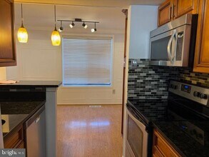 6581 Pressed Gentian in Columbia, MD - Building Photo - Building Photo