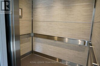 316 Lorry Greenberg Dr in Ottawa, ON - Building Photo - Building Photo