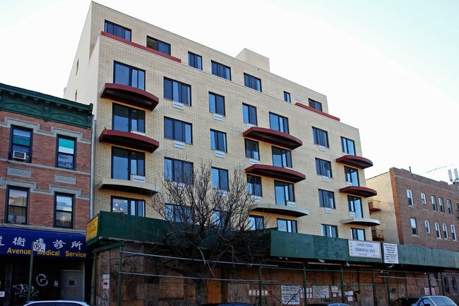 5805 7th Ave in Brooklyn, NY - Building Photo - Building Photo