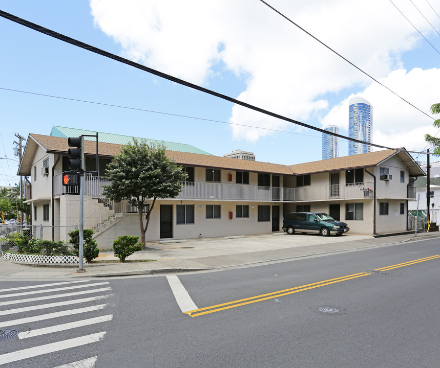 1313 Rycroft St in Honolulu, HI - Building Photo