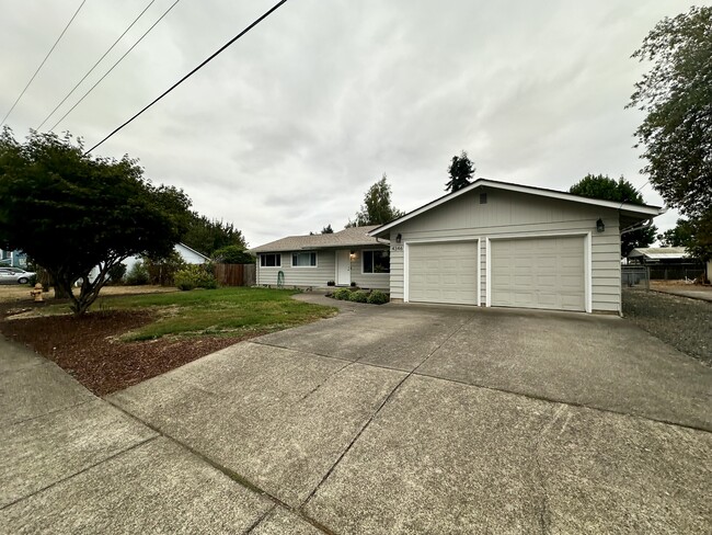 property at 4346 Mahrt Ave SE