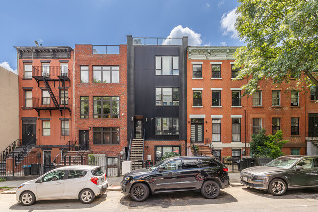 26 Eldert St in Brooklyn, NY - Building Photo - Building Photo