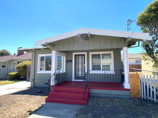 467 42nd St in Richmond, CA - Foto de edificio - Building Photo