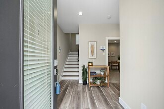 2623 Huntington Creek Ln in Houston, TX - Building Photo - Building Photo