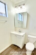 224 S Reno St, Unit 10 in Los Angeles, CA - Building Photo - Building Photo