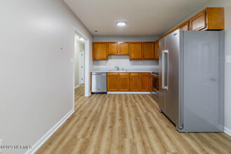1309 Navarro Loop in Jacksonville, NC - Building Photo - Building Photo