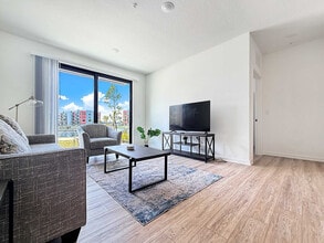 12122 54th Dr E in Bradenton, FL - Building Photo - Building Photo