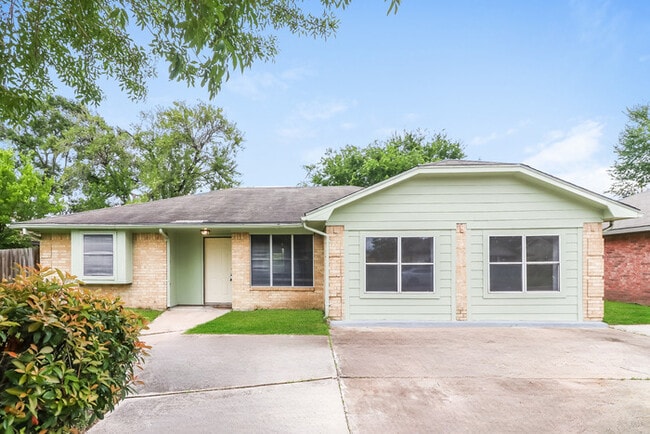 property at 7126 Kings Dr