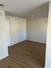 16748 Hoskins Lane in Huntington Beach, CA - Building Photo - Building Photo