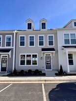 108 Scarlet Maple Ln in Bridgewater, VA - Building Photo