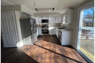 30 Somerset Ave in Mastic, NY - Building Photo - Building Photo